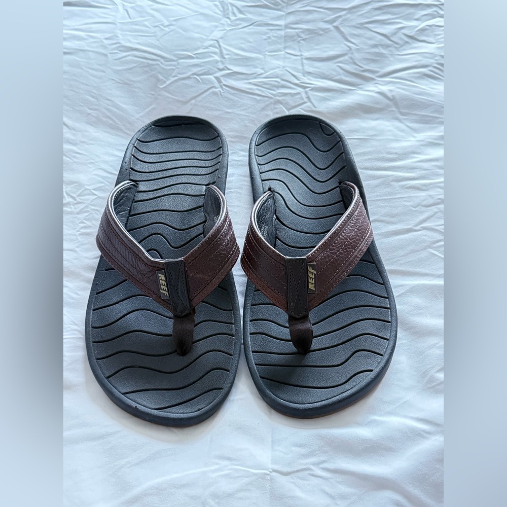KEEN Men's Dark Brown and Black Flip-Flops